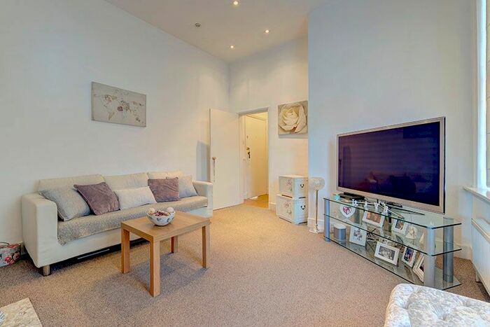 1 Bedroom Flat To Rent In Queen Anne's Place, Enfield EN1