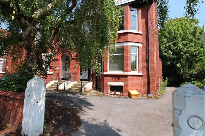 1 Bedroom Flat For Sale In Athol Road, Whalley Range, Manchester., M16