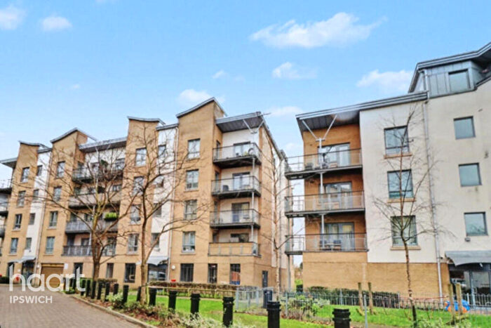 2 Bedroom Flat For Sale In Yeoman Close, Ipswich, IP1