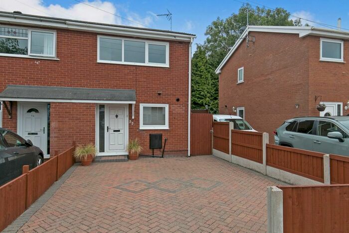 2 Bedroom Semi-Detached House For Sale In Gwalia, Johnstown, Wrexham, Wrecsam, LL14