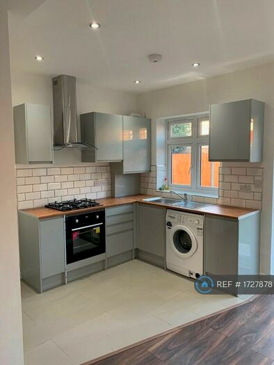 4 Bedroom Terraced House To Rent In Cobham Road, Ilford, IG3