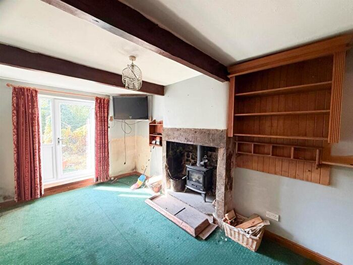 1 Bedroom Apartment For Sale In Main Road, Eastburn, BD20