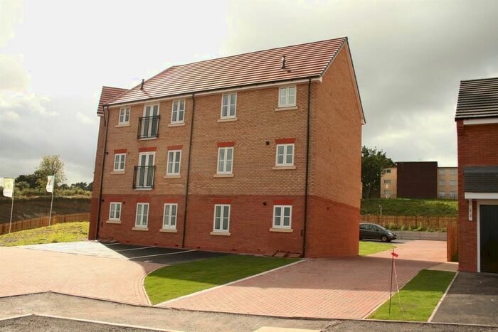 2 Bedroom Flat To Rent In Davey Close, Wolstanton, Newcastle-Under-Lyme, ST5