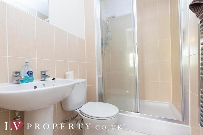 2 Bedroom Apartment To Rent In Irving Street, City Centre, Birmingham, West Midlands, B1