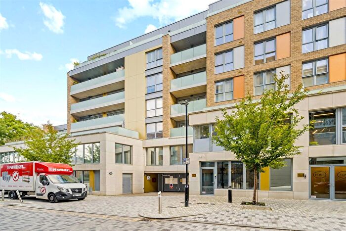 Studio For Sale In Granita Court, Cross Lane, Hornsey, N8