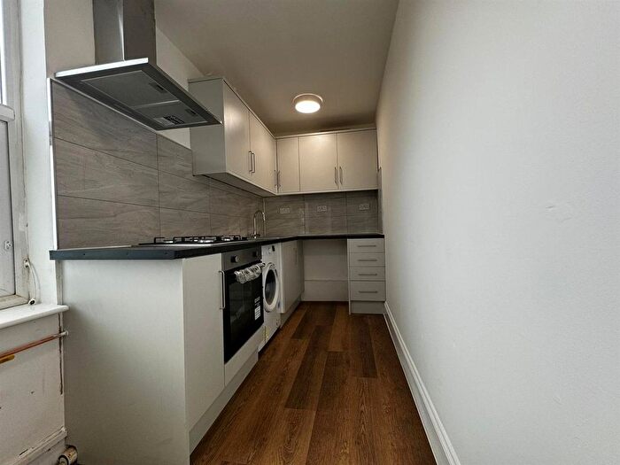 2 Bedroom Flat To Rent In Sheffield Street, Leicester, LE3