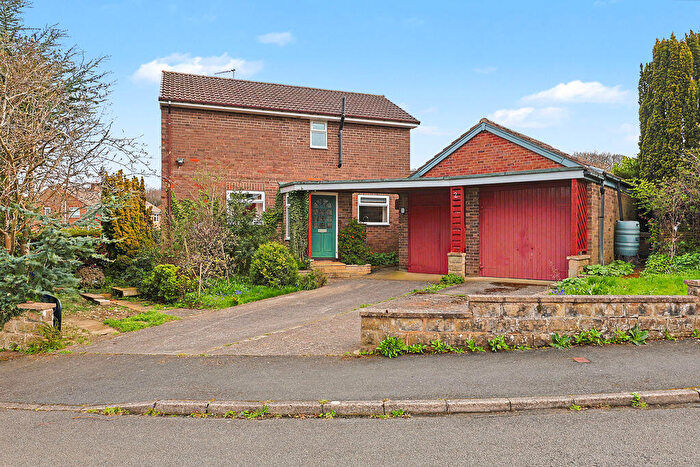 3 Bedroom Semi-Detached House For Sale In Woodvale Close, Somersall, Chesterfield, S40