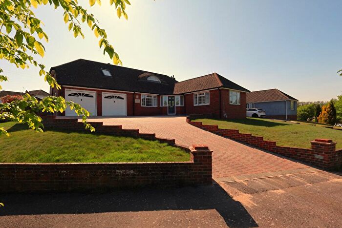4 Bedroom Detached Bungalow For Sale In Chestnut Avenue, Bedhampton, Havant, PO9