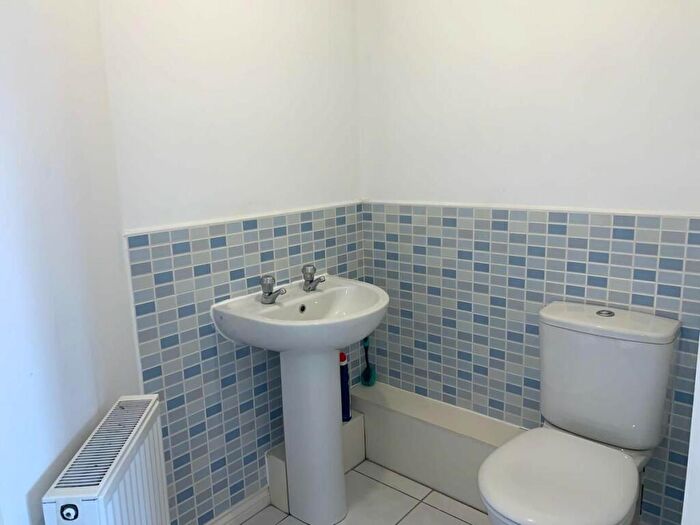 2 Bedroom Apartment To Rent In Apartment, Sandycroft Avenue, Manchester, M22