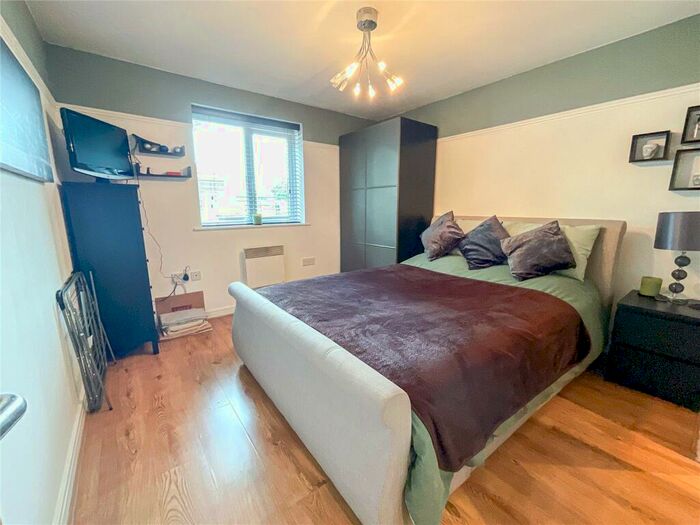 2 Bedroom Apartment For Sale In Tavinor Place, A Bonehill Road, Tamworth, Staffordshire, B78