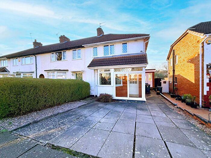 3 Bedroom End Terrace House For Sale In Cotford Road, Birmingham, B14