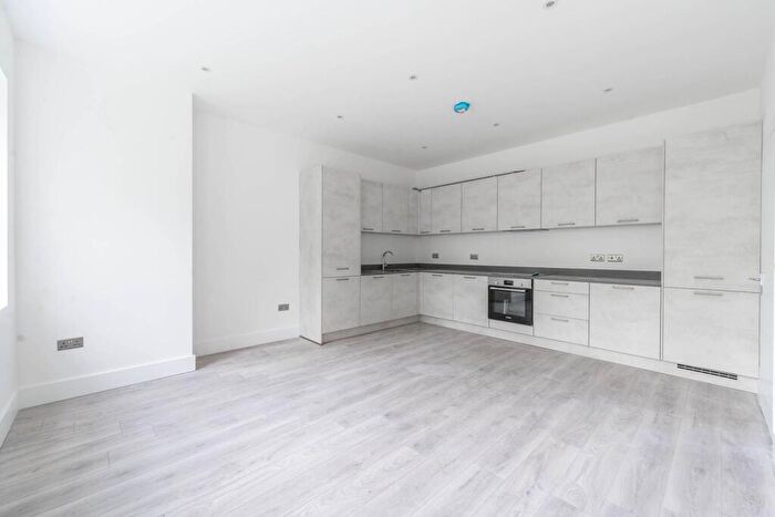 2 Bedroom Flat For Sale In West End Lane, Pinner, HA5