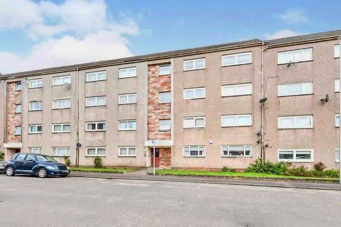 2 Bedroom Flat To Rent In Holyrood Street, Hamilton, Lanarkshire, ML3
