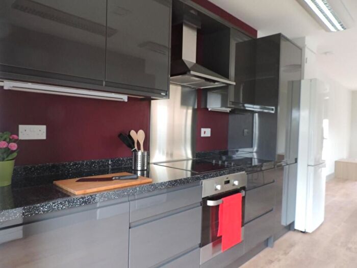 3 Bedroom Flat To Rent In The Old Pottery, Green Street, Gillingham, ME7