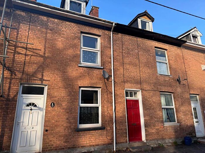 3 Bedroom Terraced House For Sale In Wellbrook Street, Tiverton, EX16