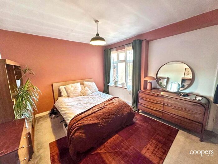 2 Bedroom Apartment To Rent In High Street, Ruislip, HA4