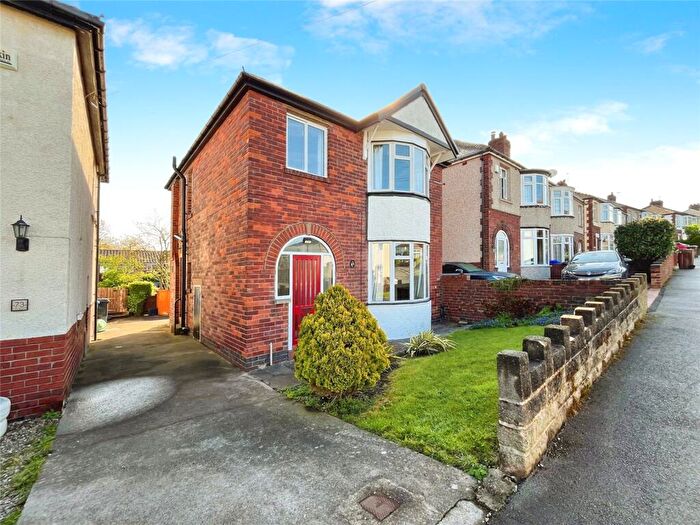 3 Bedroom Semi-Detached House To Rent In Norton Lees Crescent, Sheffield, S8