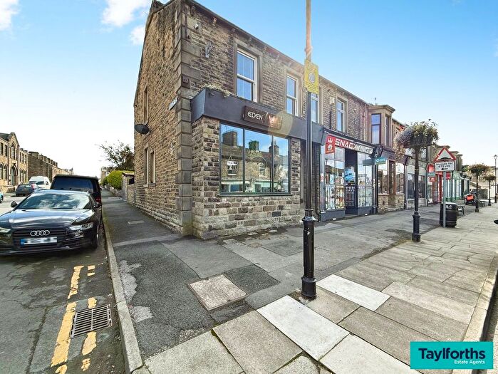 4 Bedroom End Of Terrace House For Sale In Rainhall Road, Barnoldswick, BB18