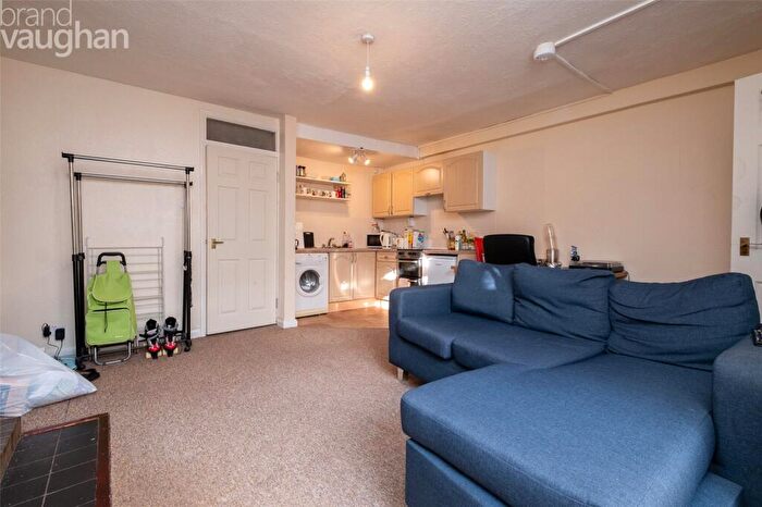 2 Bedroom Flat To Rent In Buckingham Place, Brighton, East Sussex, BN1