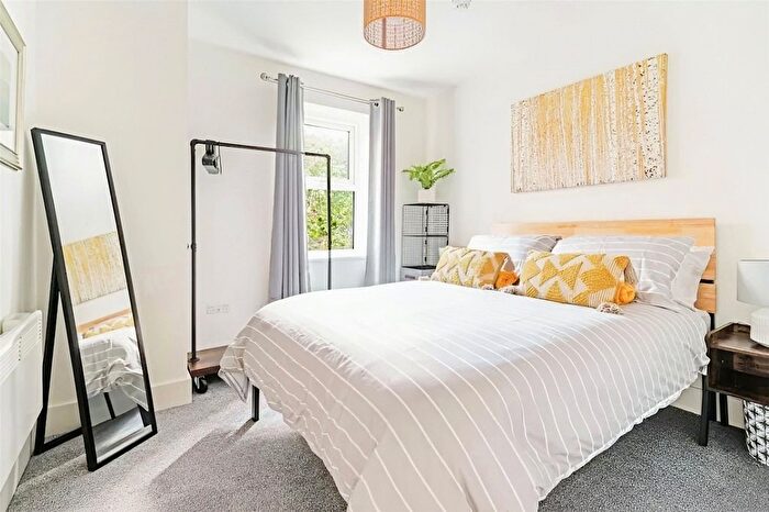 1 Bedroom Flat To Rent In Frant Road, Tunbridge Wells, Kent, TN2