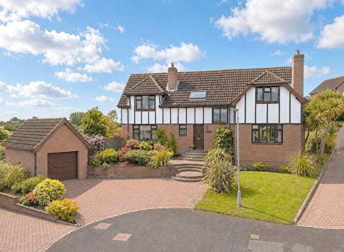 4 Bedroom Detached House For Sale In Newtown Park, Newtownards, BT23