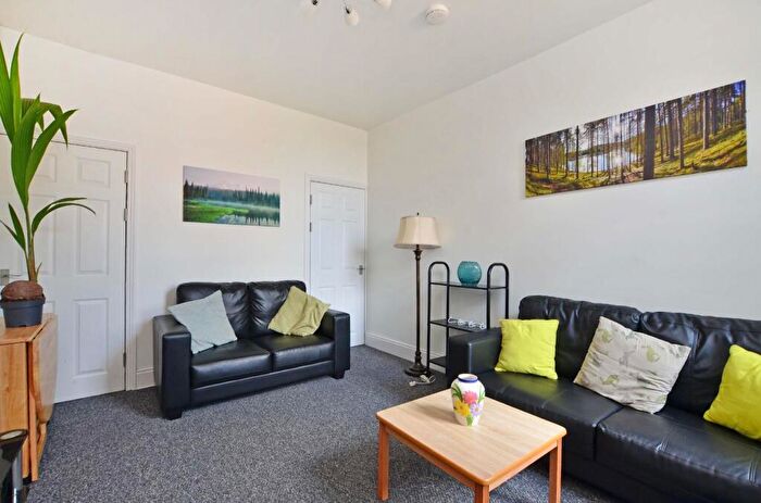 3 Bedroom House To Rent In Howard Road, Crookesmoor, S6