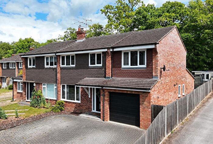 4 Bedroom Semi Detached House For Sale In Grayswood Drive, Mytchett, Camberley, GU16