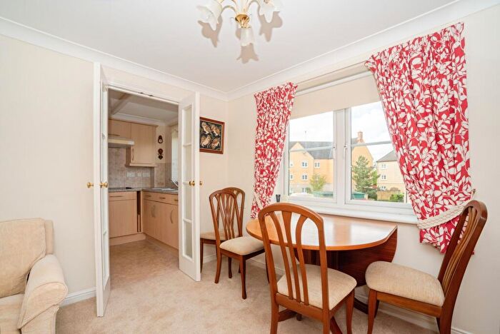 1 Bedroom Apartment For Sale In Priory Mill Lane, Oxfordshire, OX28