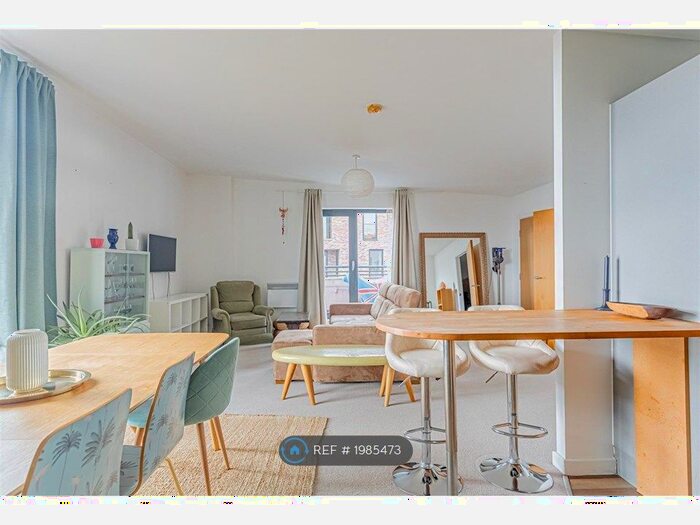 2 Bedroom Flat To Rent In Johnston Court, London, E10