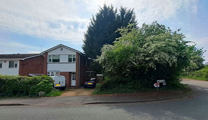 3 Bedroom Detached House For Sale In Orwell Close, Stourbridge, West Midlands, DY8