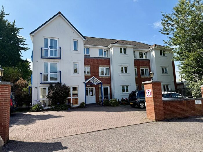 1 Bedroom Flat For Sale In Cowick Street, St.Thomas, EX4