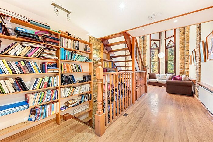 1 Bedroom Detached House To Rent In Edith Grove, London, SW10