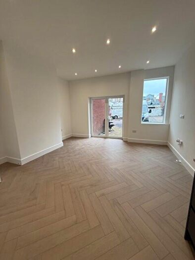 2 Bedroom Apartment To Rent In High Street, Croydon, CR0