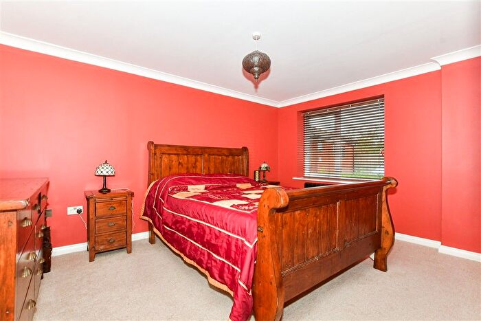 2 Bedroom Flat For Sale In Bambridge Court, Maidstone, Kent, ME14