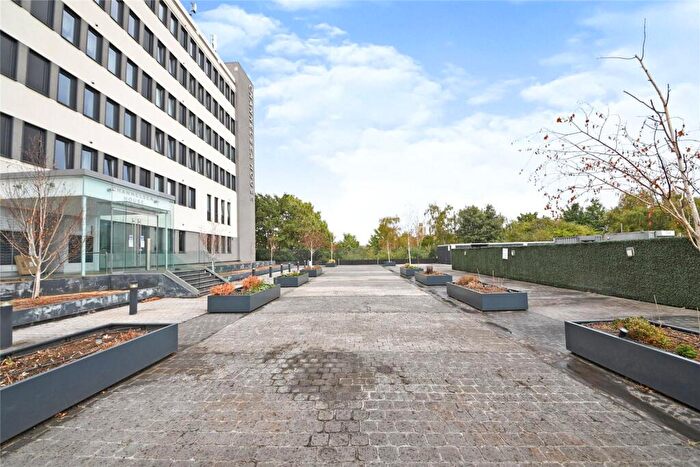 1 Bedroom Flat For Sale In Channelsea House, Canning Road, London, E15