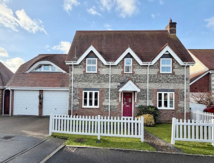 4 Bedroom Detached House For Sale In Turbetts Close, Lytchett Matravers, BH16