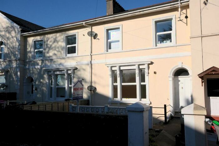 2 Bedroom Flat To Rent In Warberry Road West, Torquay, TQ1