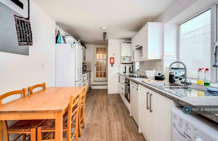 4 Bedroom Terraced House To Rent In Howard Street, Oxford, OX4