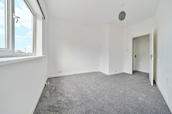 1 Bedroom Detached House For Sale In Courthill Road, Lewisham, London, SE13