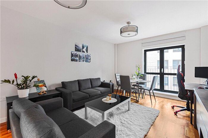 2 Bedroom Apartment For Sale In Boundary Street, London, E2