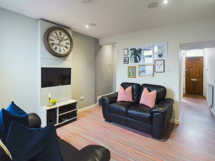 3 Bedroom Terraced House To Rent In Cauldon Road, Stoke, ST4