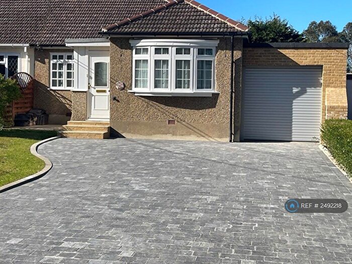 3 Bedroom Bungalow To Rent In Hatch Road, Brentwood, CM15