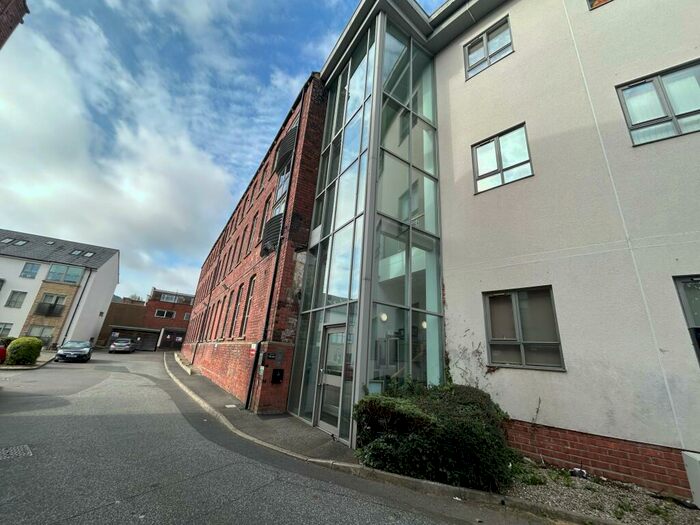 2 Bedroom Apartment To Rent In Melbourne Mills Morley, LS27