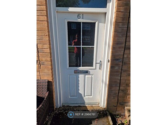 3 Bedroom Semi-Detached House To Rent In Littlelands, Bingley, BD16