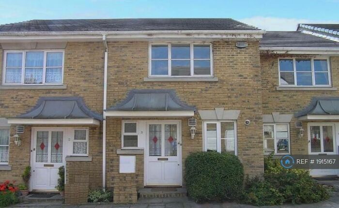 2 Bedroom Terraced House To Rent In Cypress Gardens, London, SE4