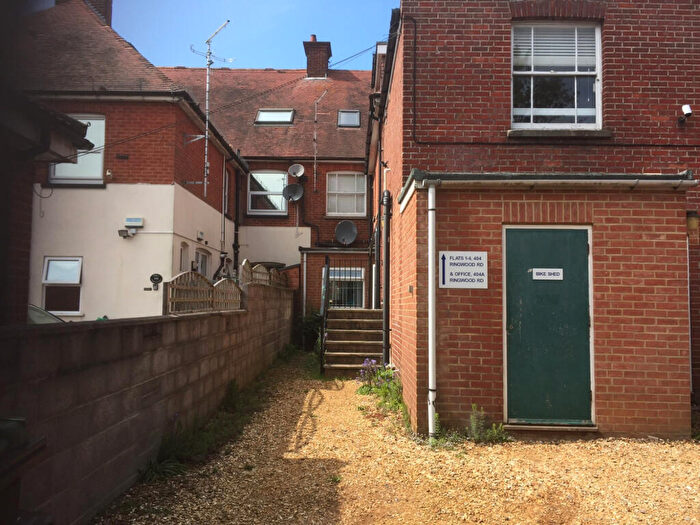 Flat To Rent In Ringwood Road, Ferndown, Dorset, BH22