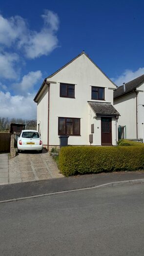 3 Bedroom Detached House To Rent In Longtree Close, Tetbury, GL8