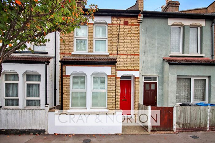 2 Bedroom Terraced House For Sale In Beaconsfield Road, Croydon, CR0