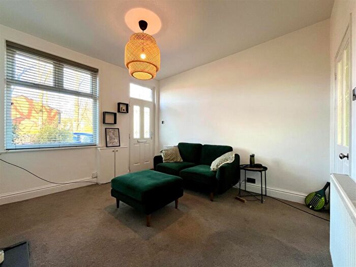 2 Bedroom End Of Terrace House To Rent In Harley Road, Sale, M33