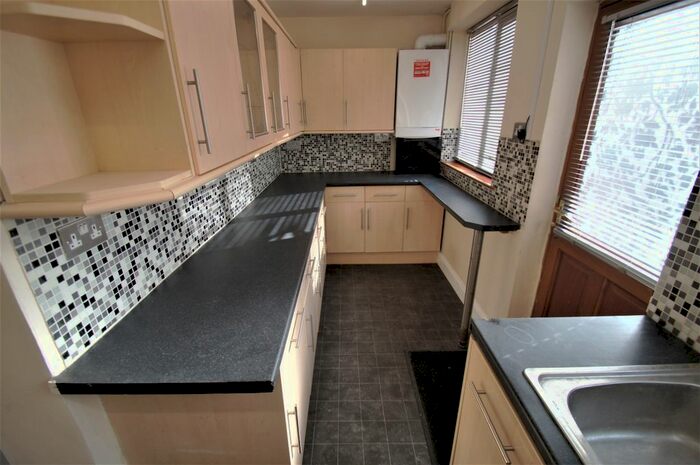 3 Bedroom Semi-Detached House To Rent In Seagrave Road, Coventry, CV1